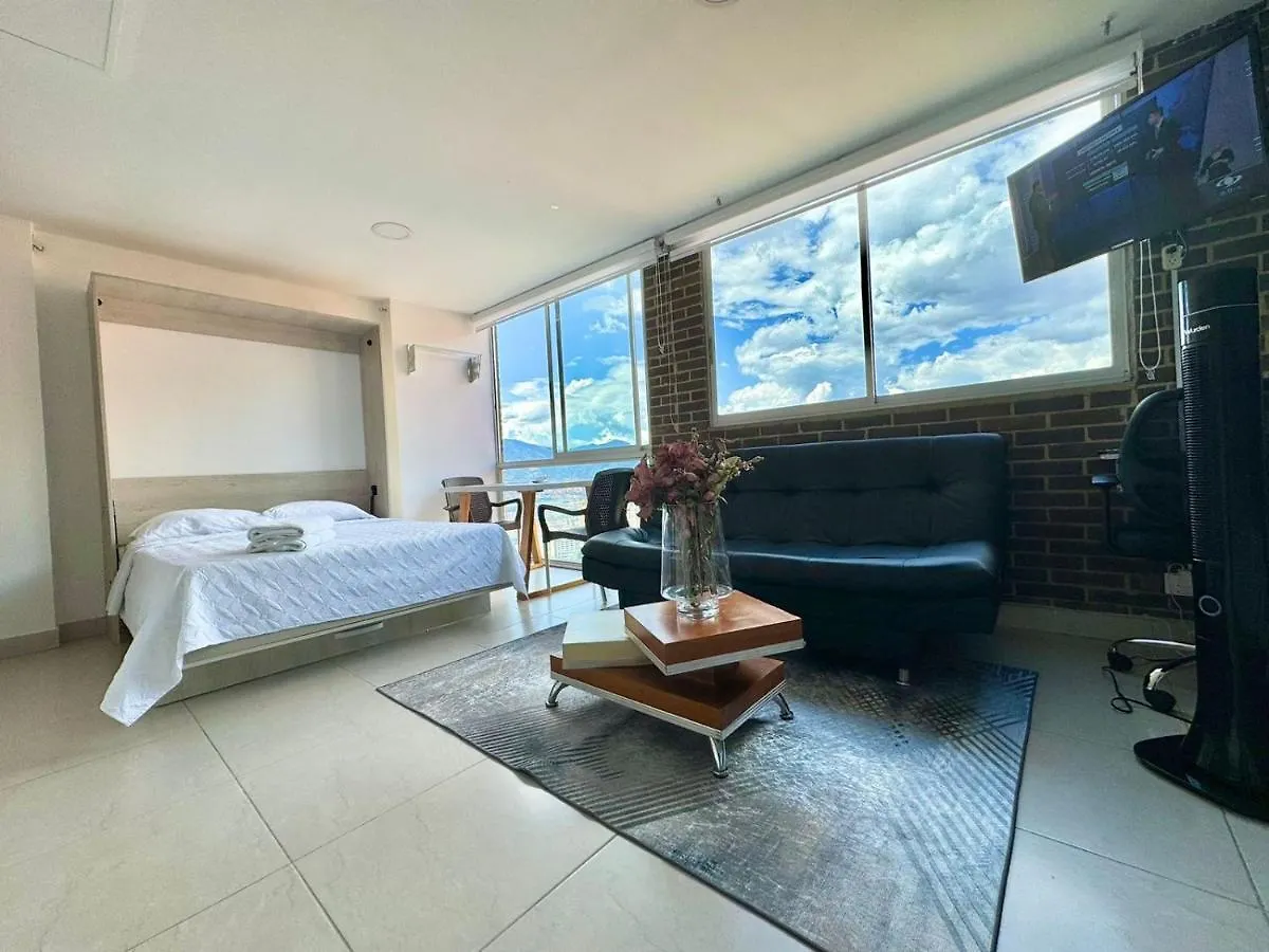 Apto Familiar In Poblado Medellín Apartamento